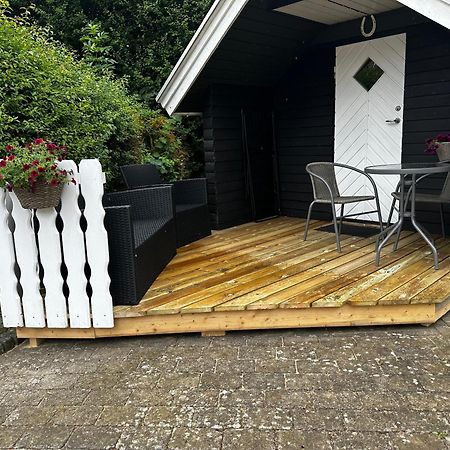 Stunning Romantic Cabin Close To Baltic See Idestrup Екстериор снимка